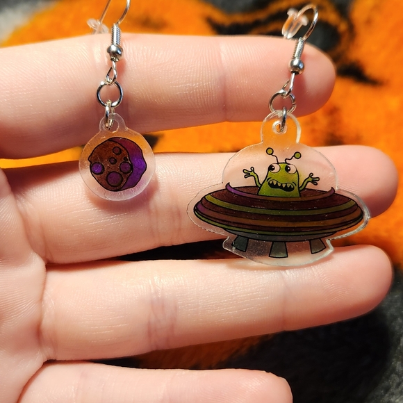 Extraterrestrial earrings ⭐️ - Picture 4 of 4